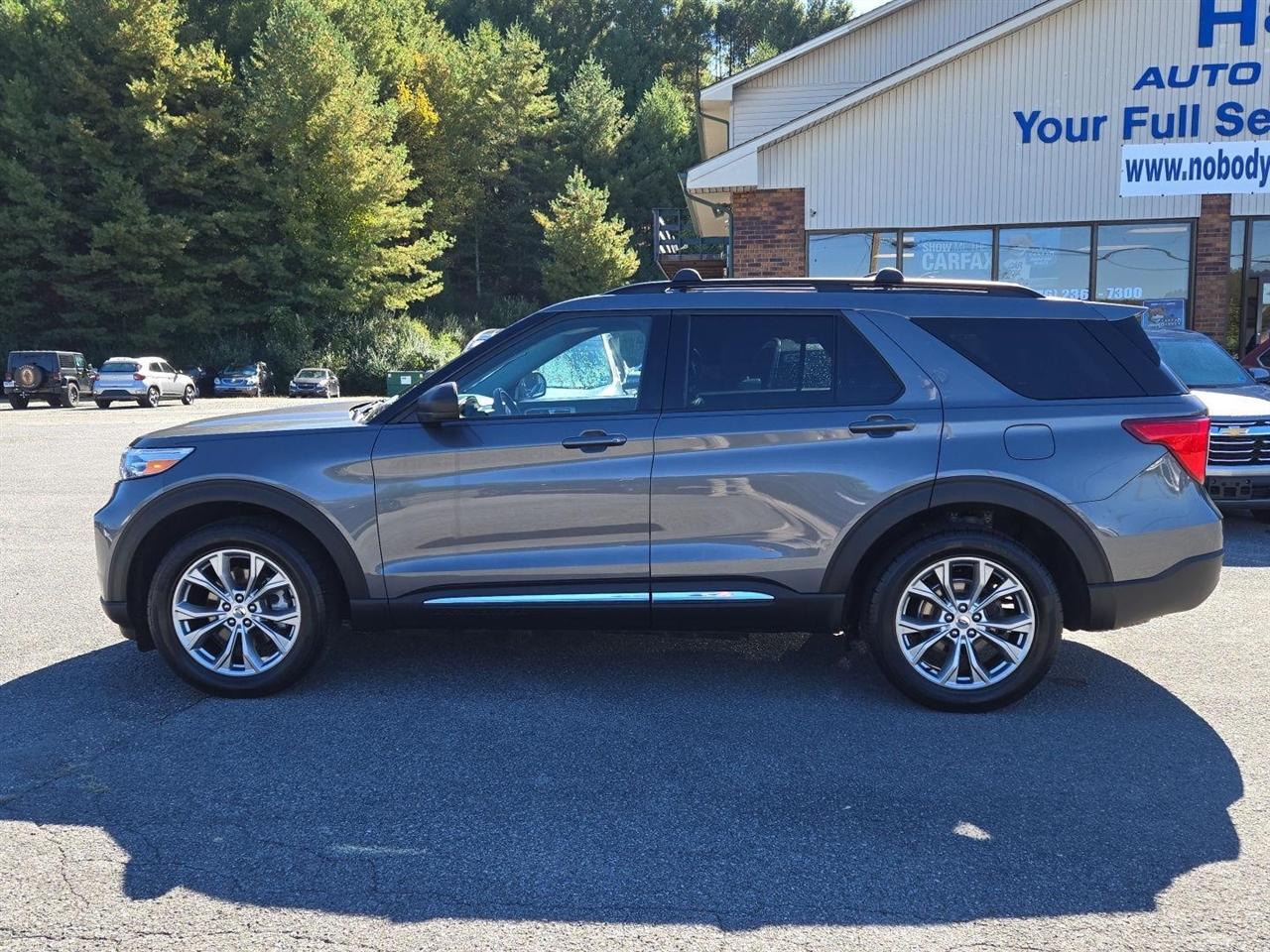 Ford Explorer XLT 4WD 2022