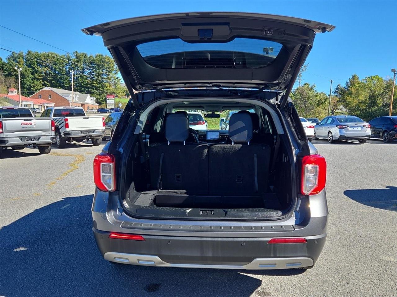 Ford Explorer XLT 4WD 2022