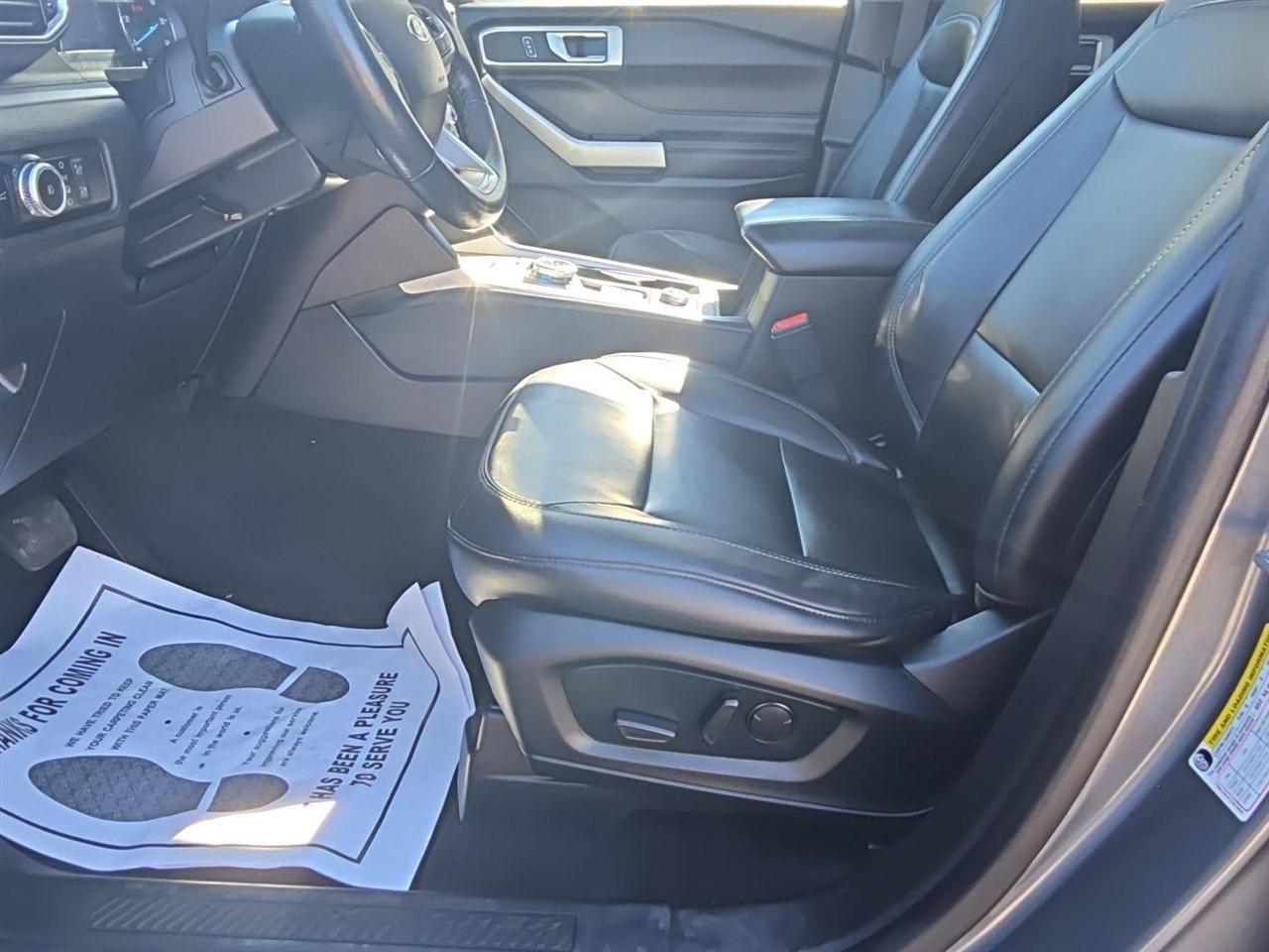 Ford Explorer XLT 4WD 2022