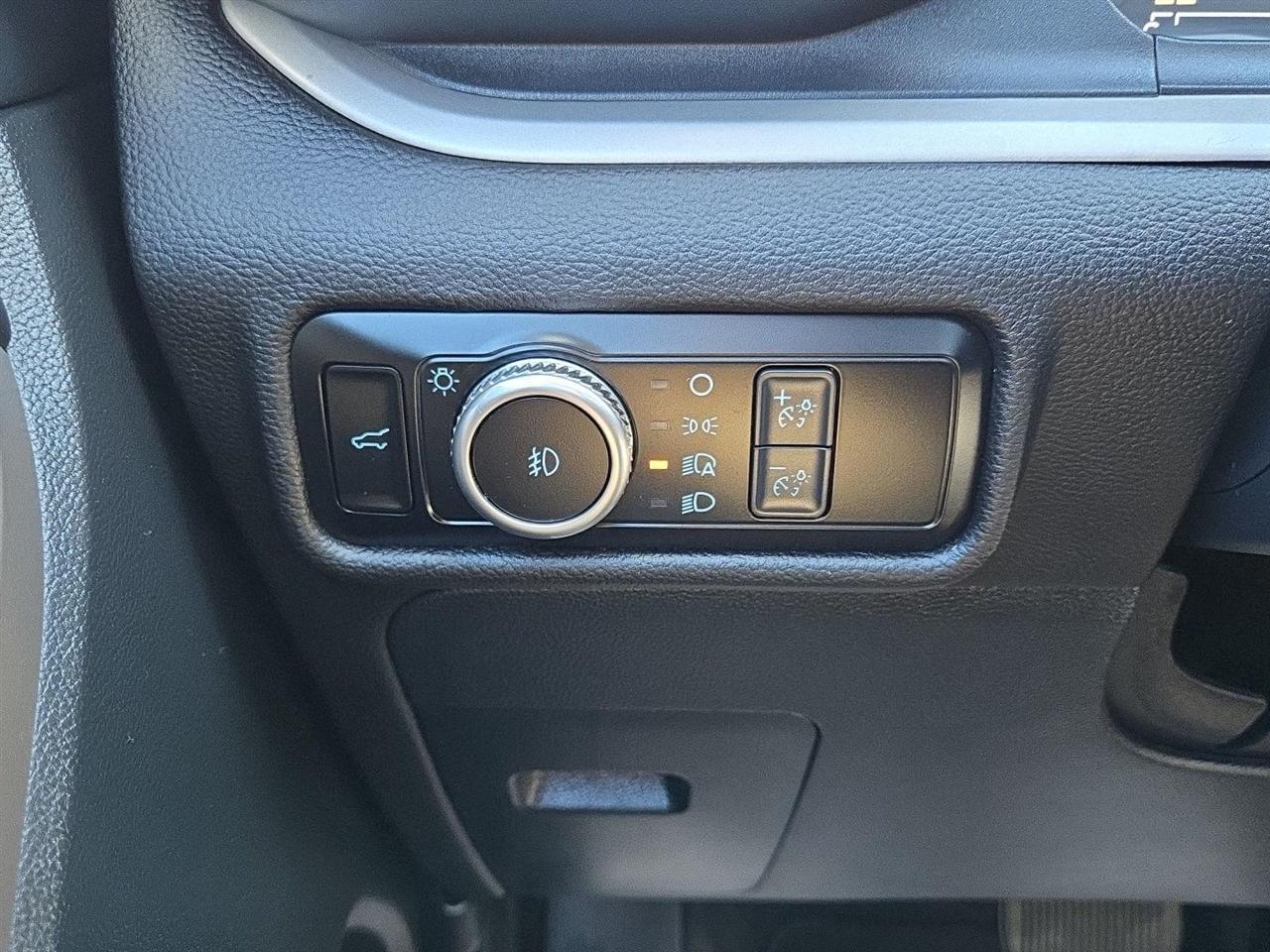 Ford Explorer XLT 4WD 2022