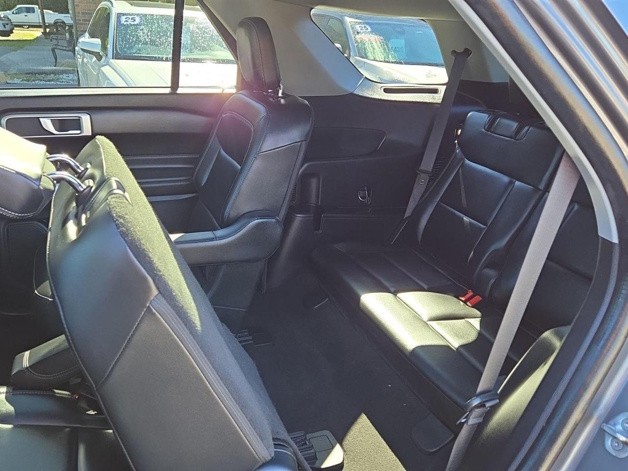 Ford Explorer XLT 4WD 2022