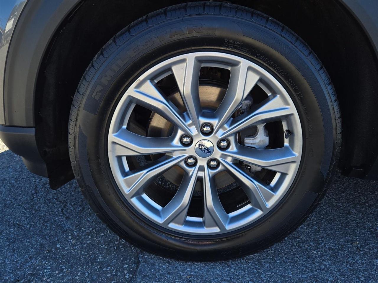 Ford Explorer XLT 4WD 2022