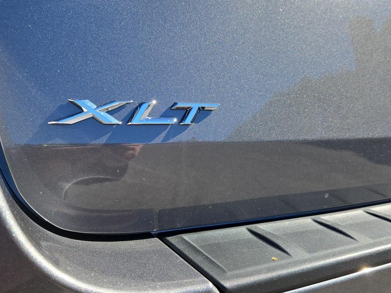 Ford Explorer XLT 4WD 2022