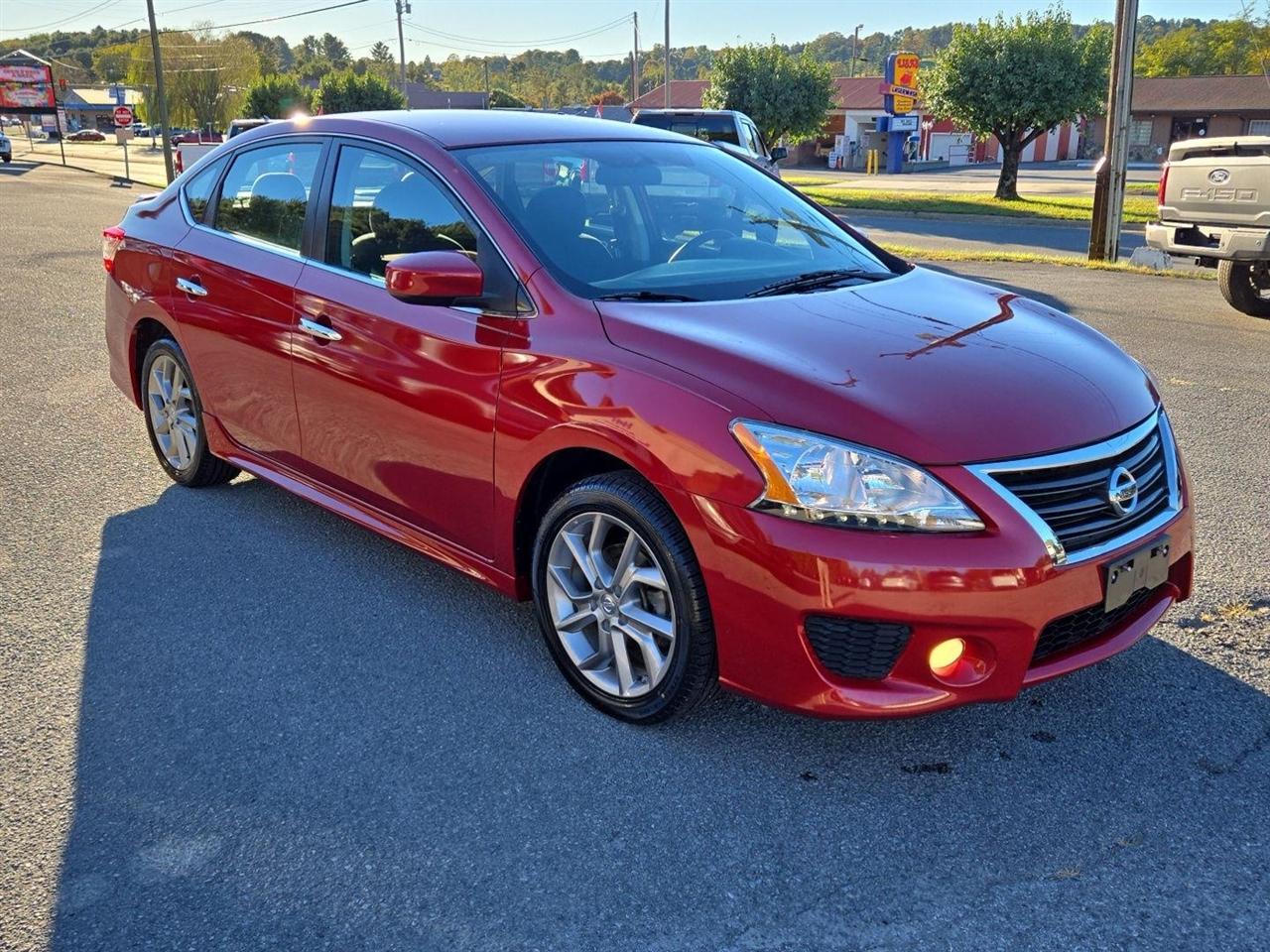 Nissan Sentra 4dr Sdn I4 CVT SR 2014