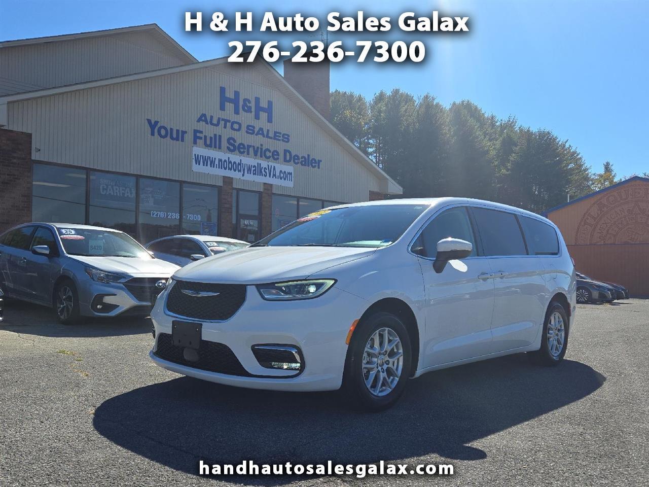 2023 Chrysler Pacifica Touring L FWD