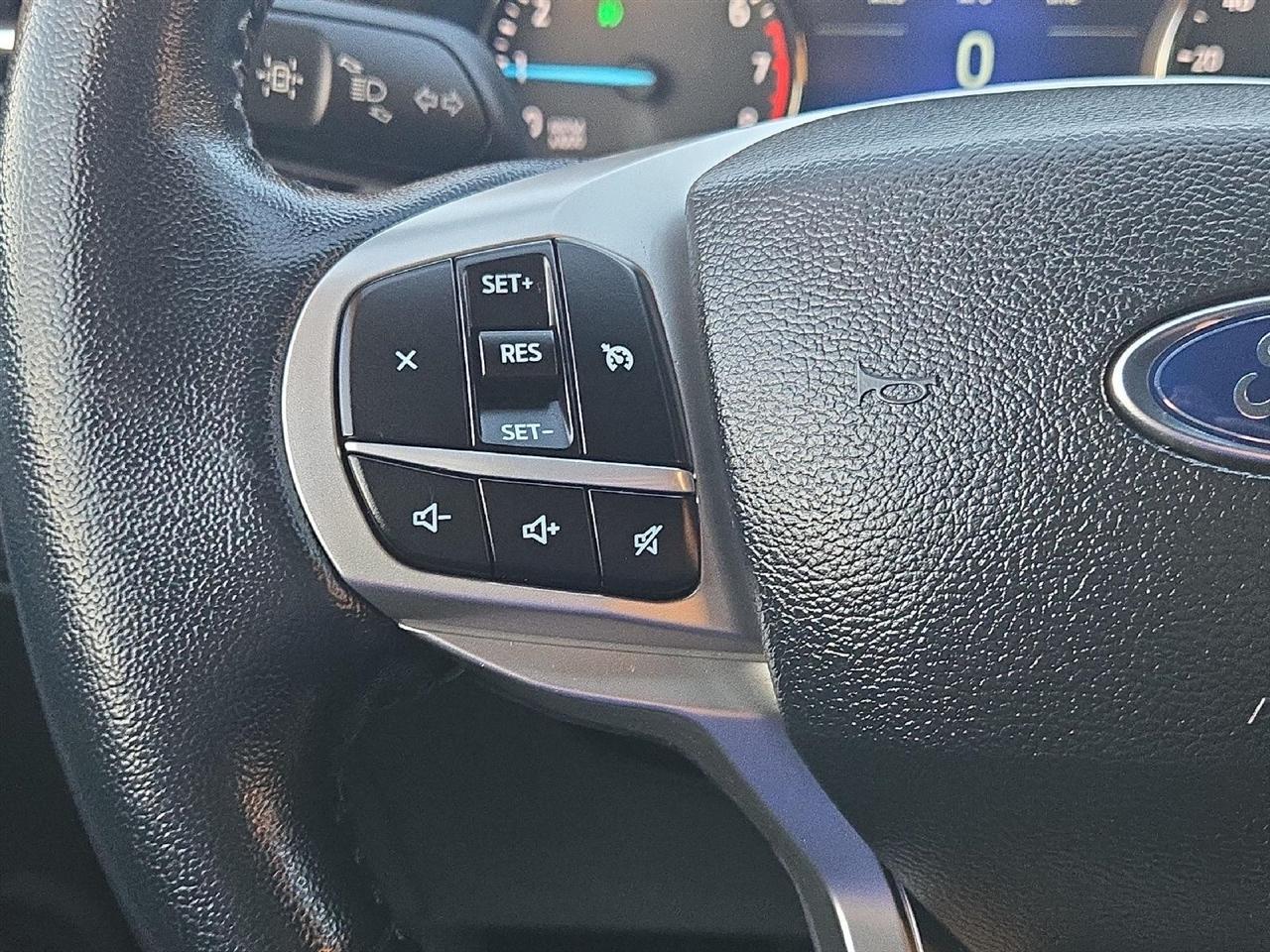 Ford Explorer XLT 4WD 2022