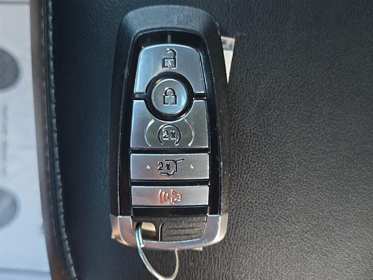 Ford Explorer XLT 4WD 2022
