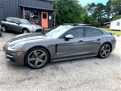 2017 Porsche Panamera  2017 Porsche Panamera