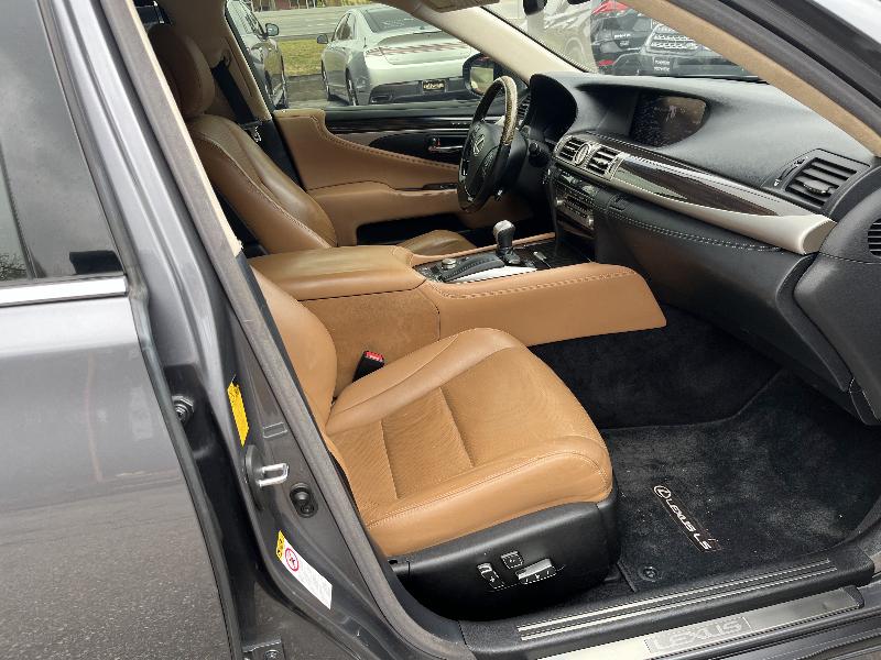 Lexus LS 460 L Luxury Sedan 2015 Lexus LS 460 L Luxury Sedan 2015