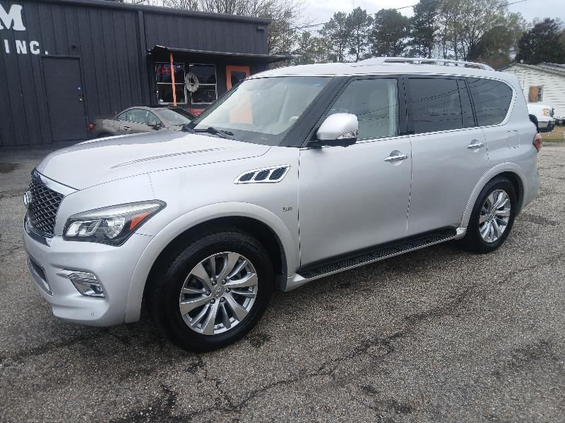 2016 INFINITI QX80 Base's photo