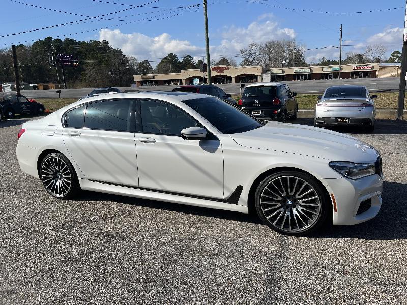BMW 7-Series 750i 2017