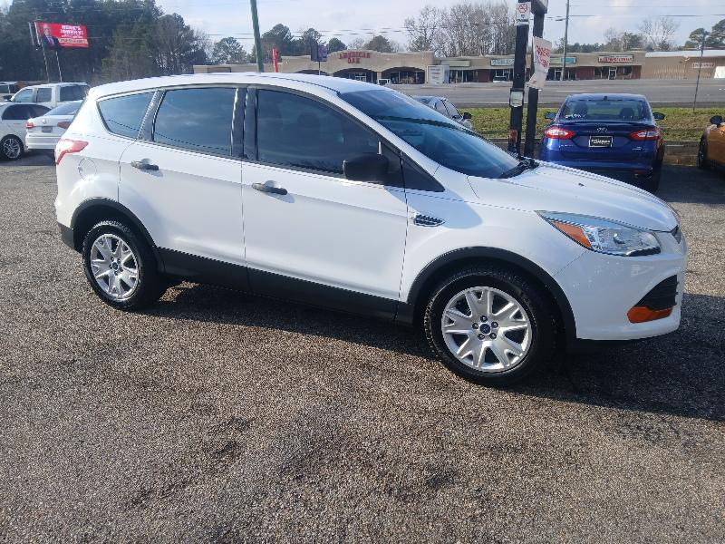 Ford Escape S FWD 2015