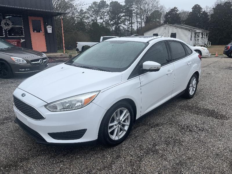 2015 Ford Focus SE Sedan