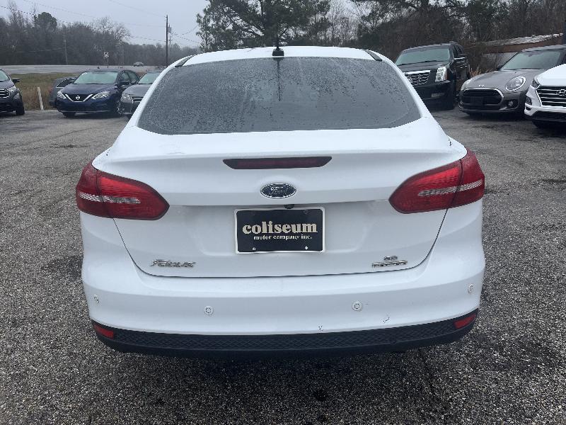 Ford Focus SE Sedan 2015