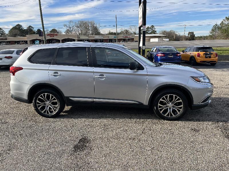 Mitsubishi Outlander SE AWD 2016