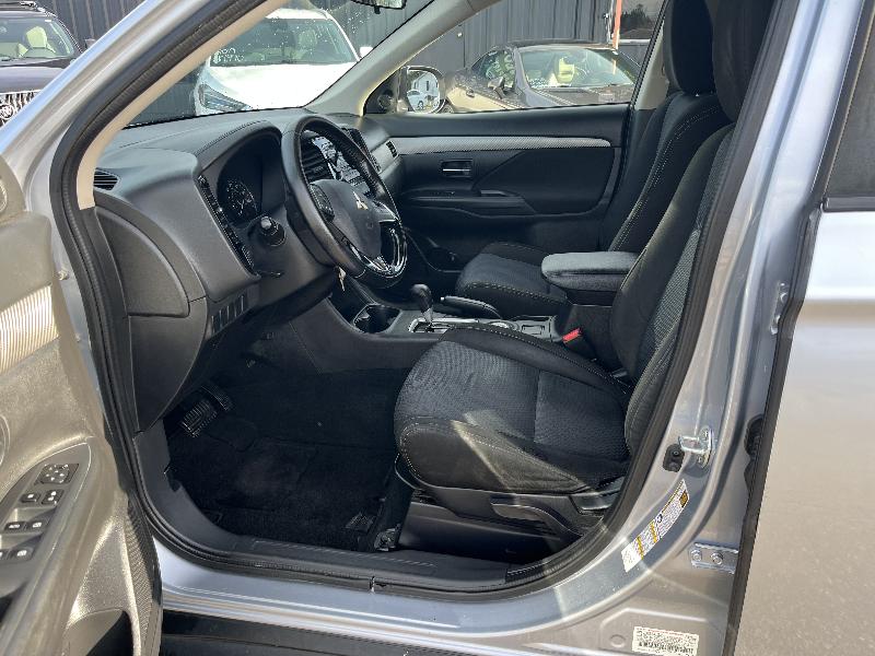 Mitsubishi Outlander SE AWD 2016