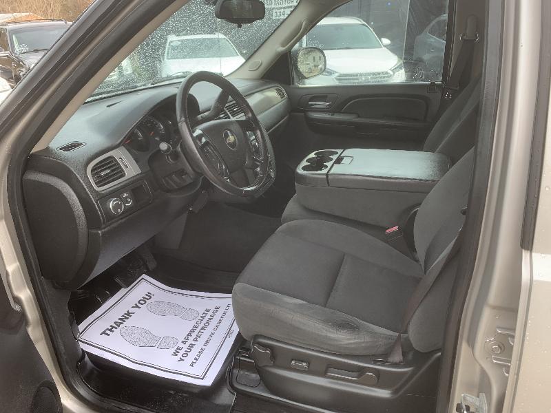 Chevrolet Avalanche LS 2WD 2009