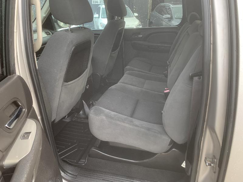 Chevrolet Avalanche LS 2WD 2009