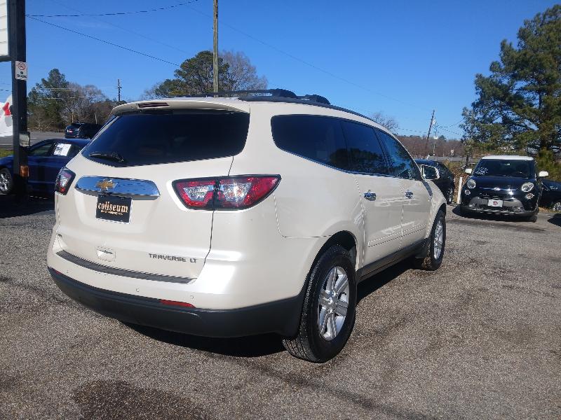 Chevrolet Traverse 2LT AWD 2013