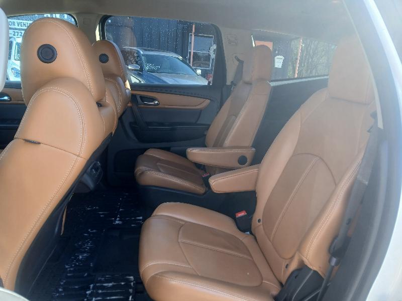 Chevrolet Traverse 2LT AWD 2013