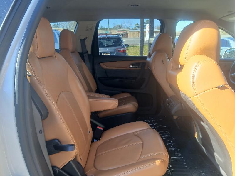 Chevrolet Traverse 2LT AWD 2013