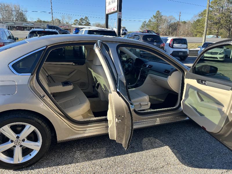 Volkswagen Passat SE 6A 2015