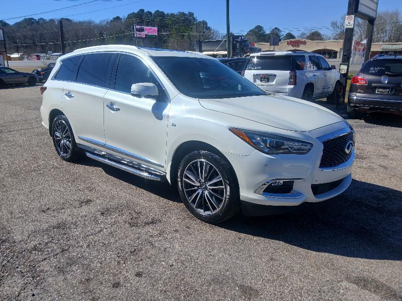 Infiniti QX60 Base FWD 2017