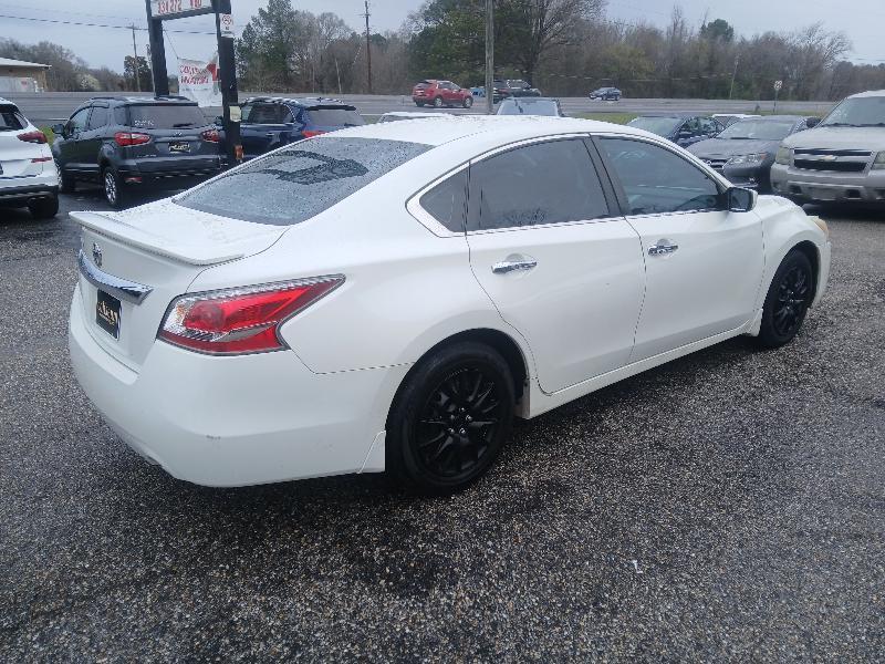 Nissan Altima 2.5 SV 2015