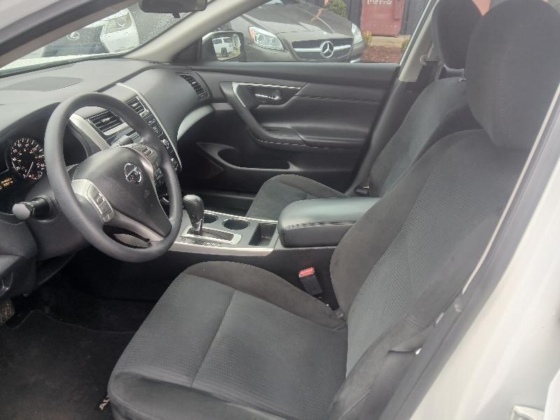 Nissan Altima 2.5 SV 2015