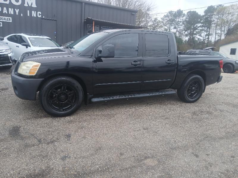 Nissan Titan XE Crew Cab 2WD 2005