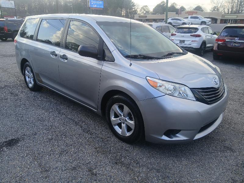 Toyota Sienna FWD 7-Passenger V6 2014