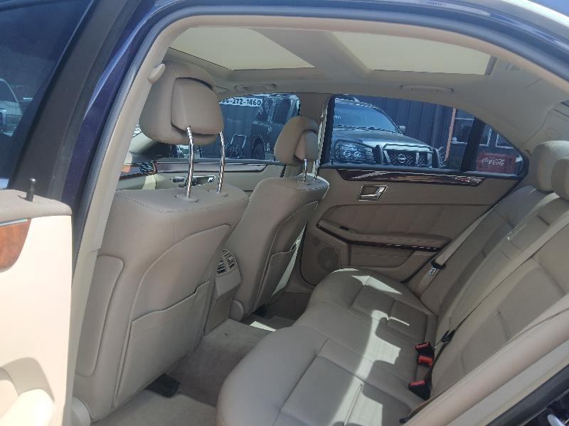 Mercedes-Benz E-Class E350 Sedan 4MATIC 2011