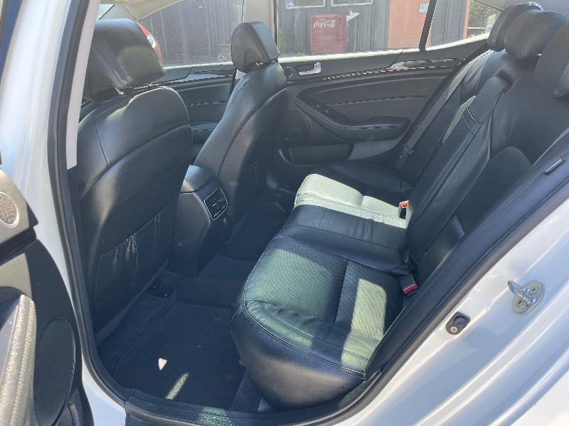 Kia Cadenza Premium 2015