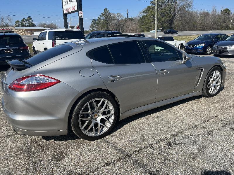Porsche Panamera 4 2011