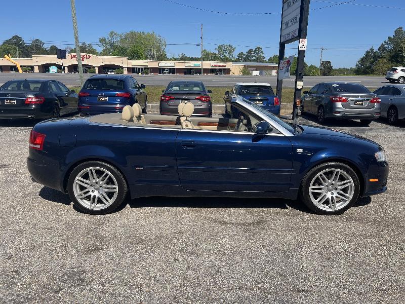 Audi A4 2.0T Cabriolet quattro with Tiptronic 2009