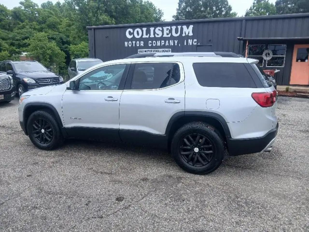 GMC Acadia FWD 4dr SLT w/SLT-1 2018