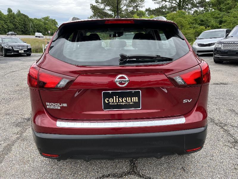 Nissan Rogue Sport S 2019