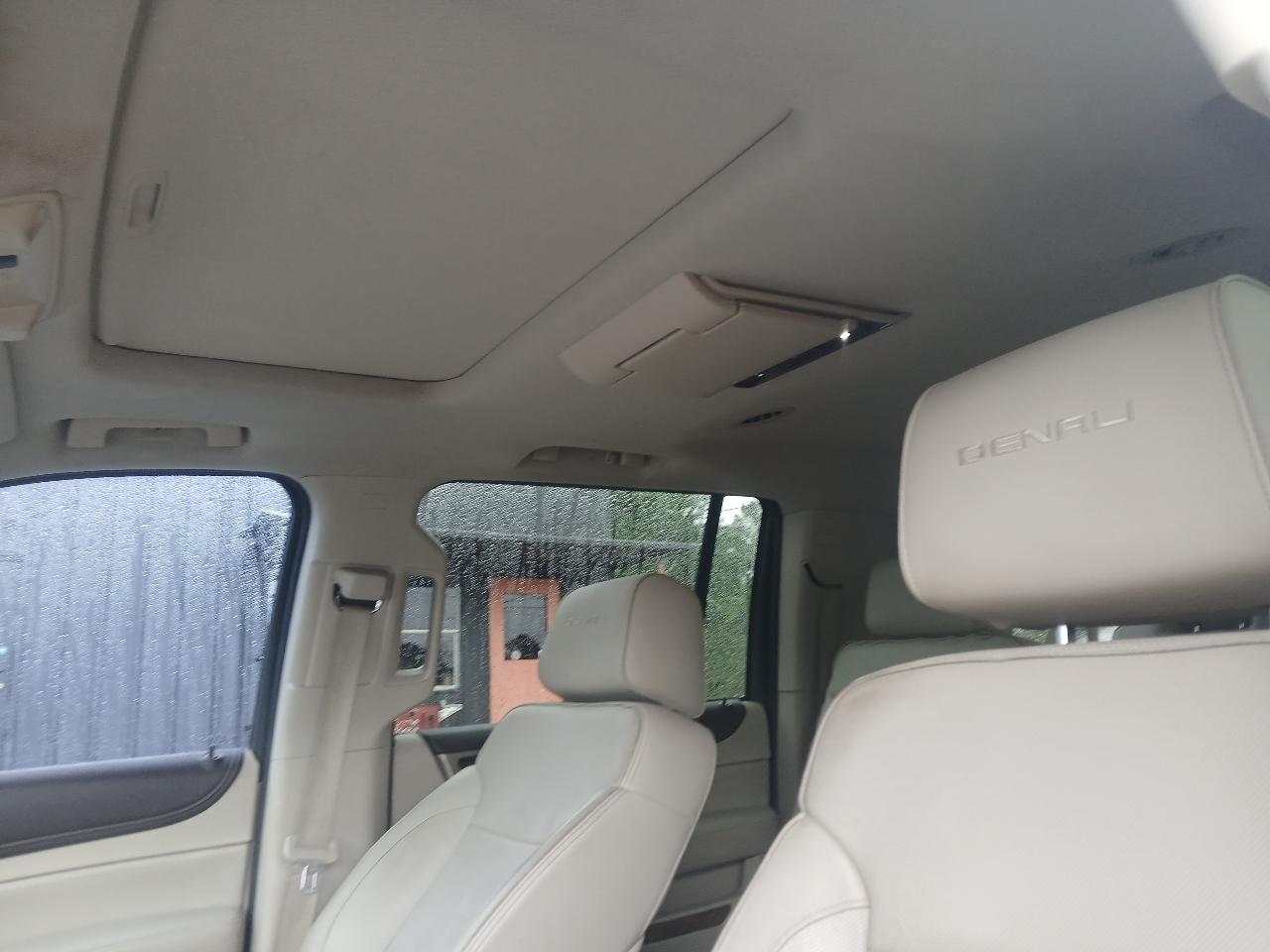 GMC Yukon XL 4WD 4dr Denali 2015