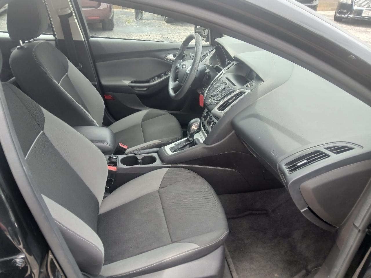 Ford Focus 5dr HB SE 2014
