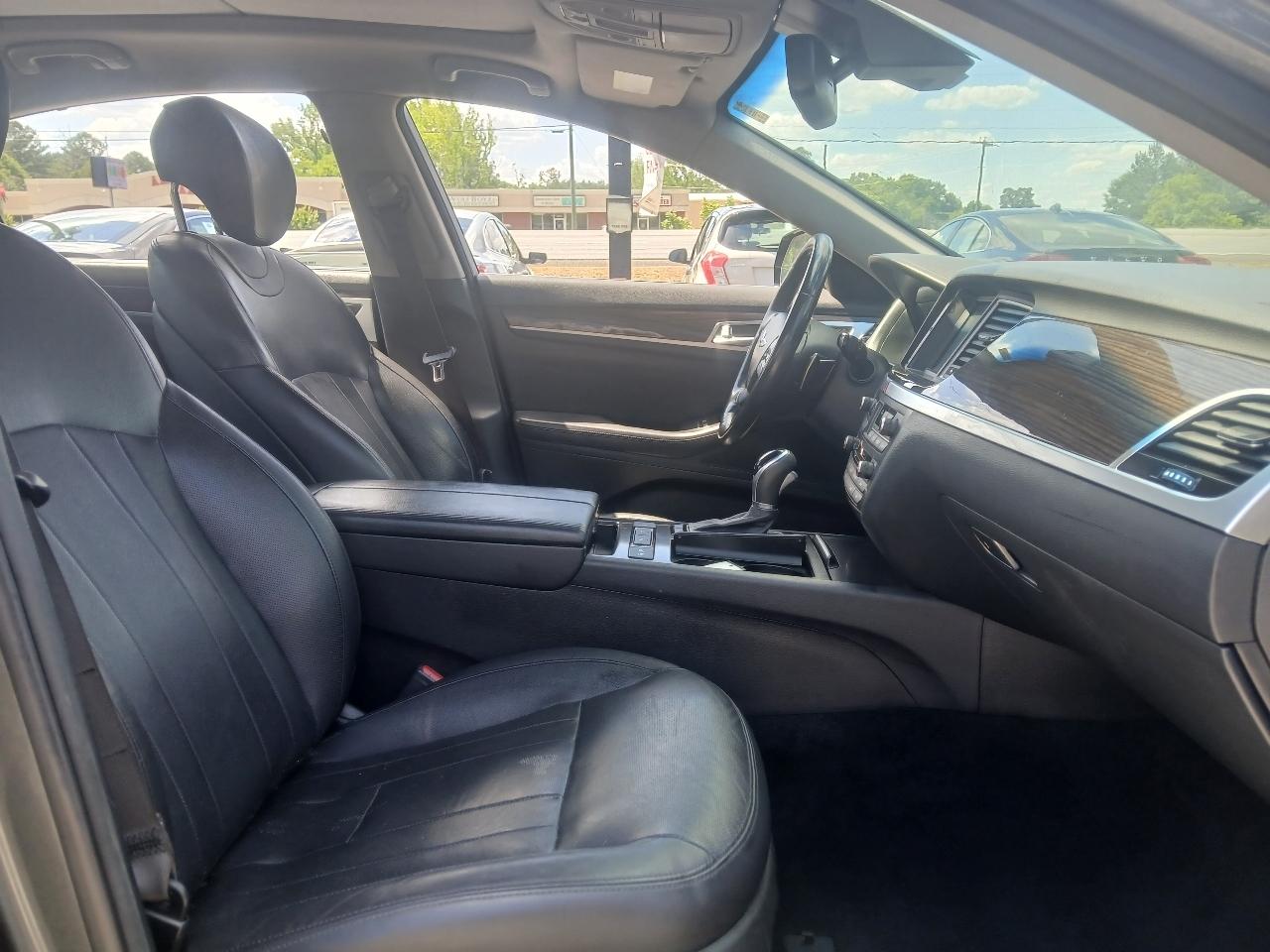Genesis G80 3.8L AWD 2017