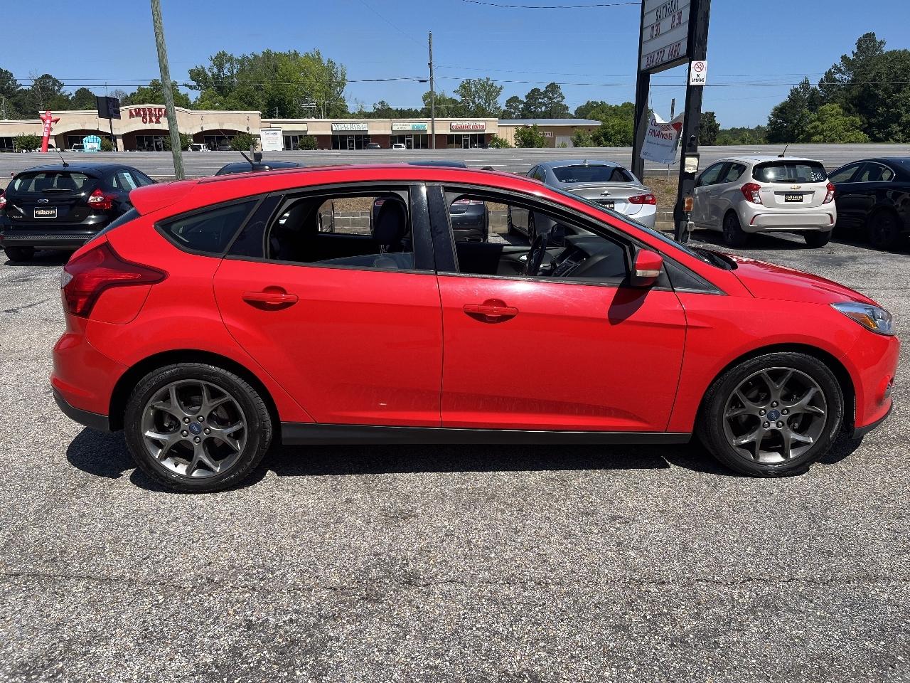 Ford Focus 5dr HB SE 2013