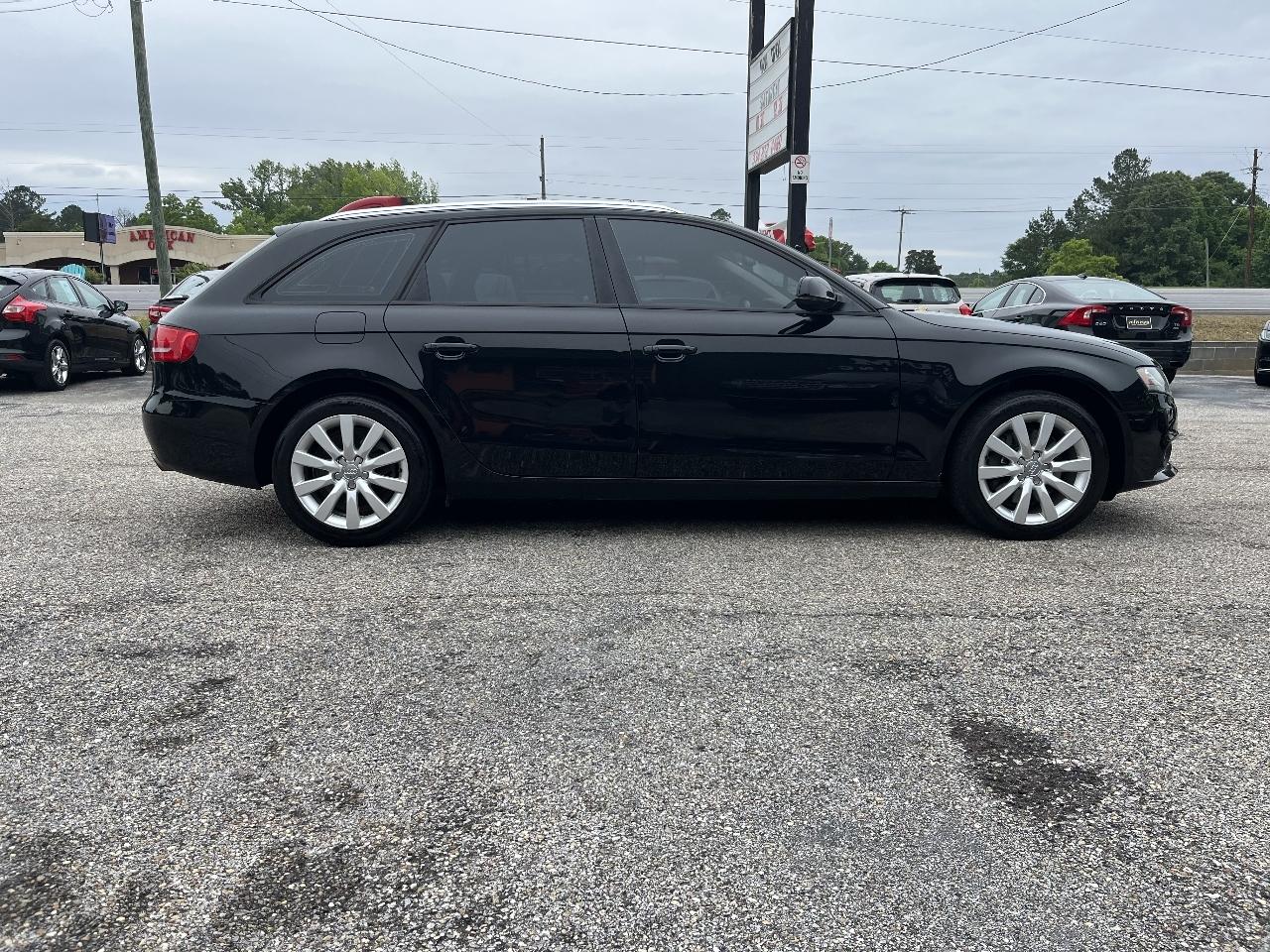 Audi A4 4dr Avant Wgn Auto quattro 2.0T Premium 2012