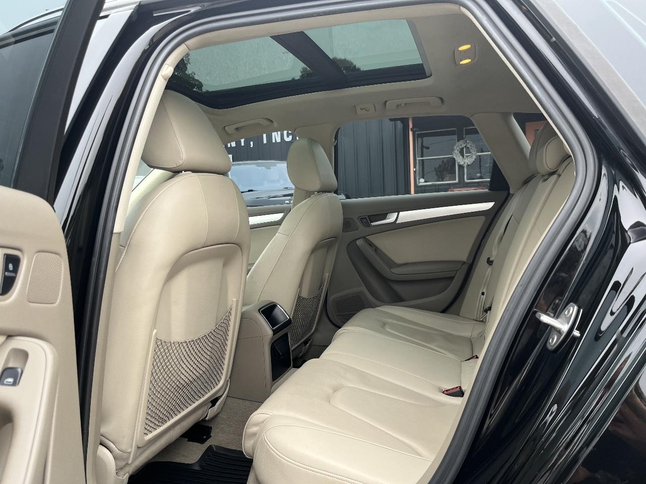 Audi A4 4dr Avant Wgn Auto quattro 2.0T Premium 2012