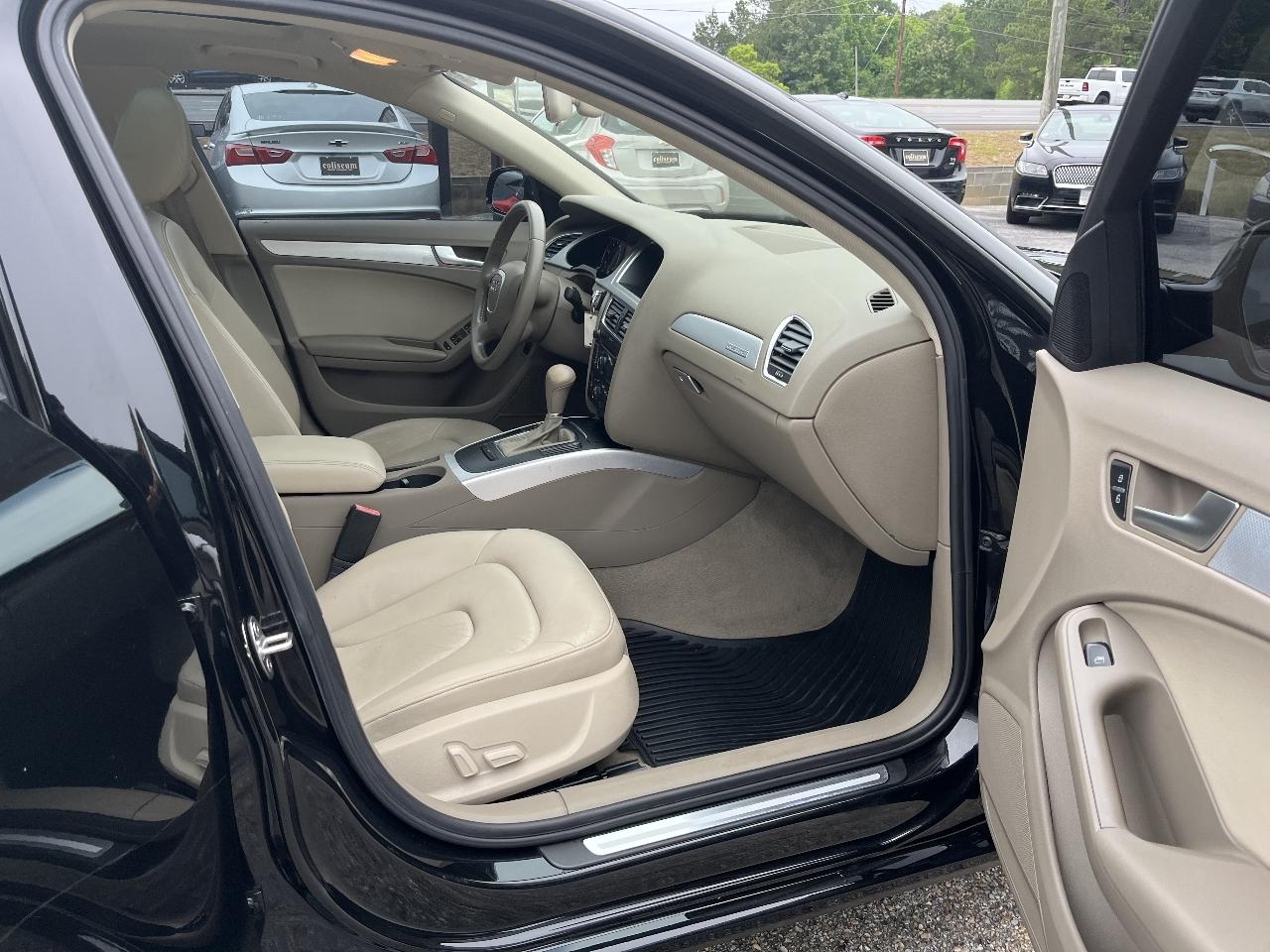 Audi A4 4dr Avant Wgn Auto quattro 2.0T Premium 2012