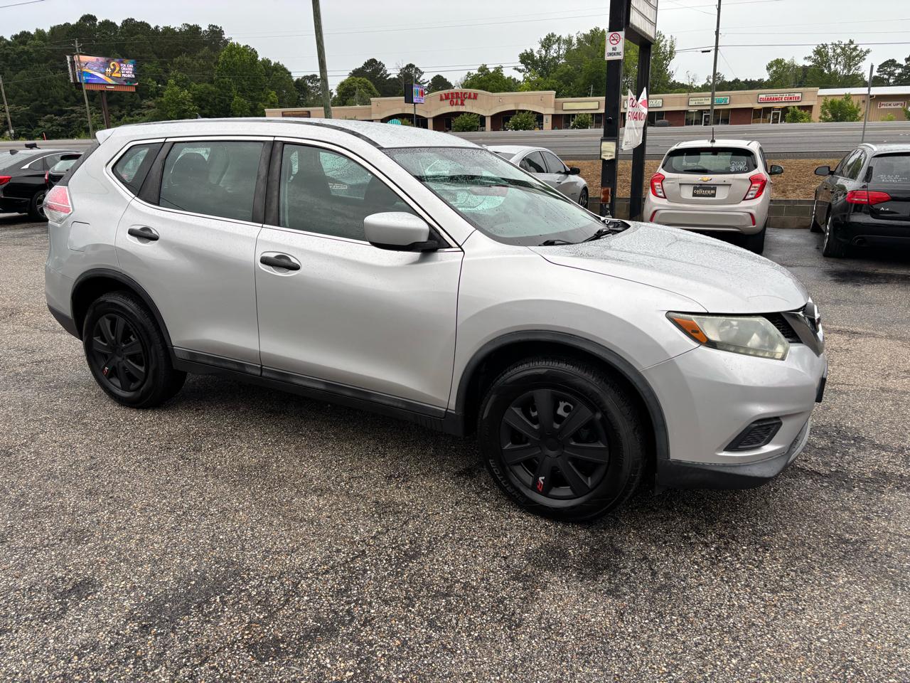 Nissan Rogue FWD 4dr SV 2016