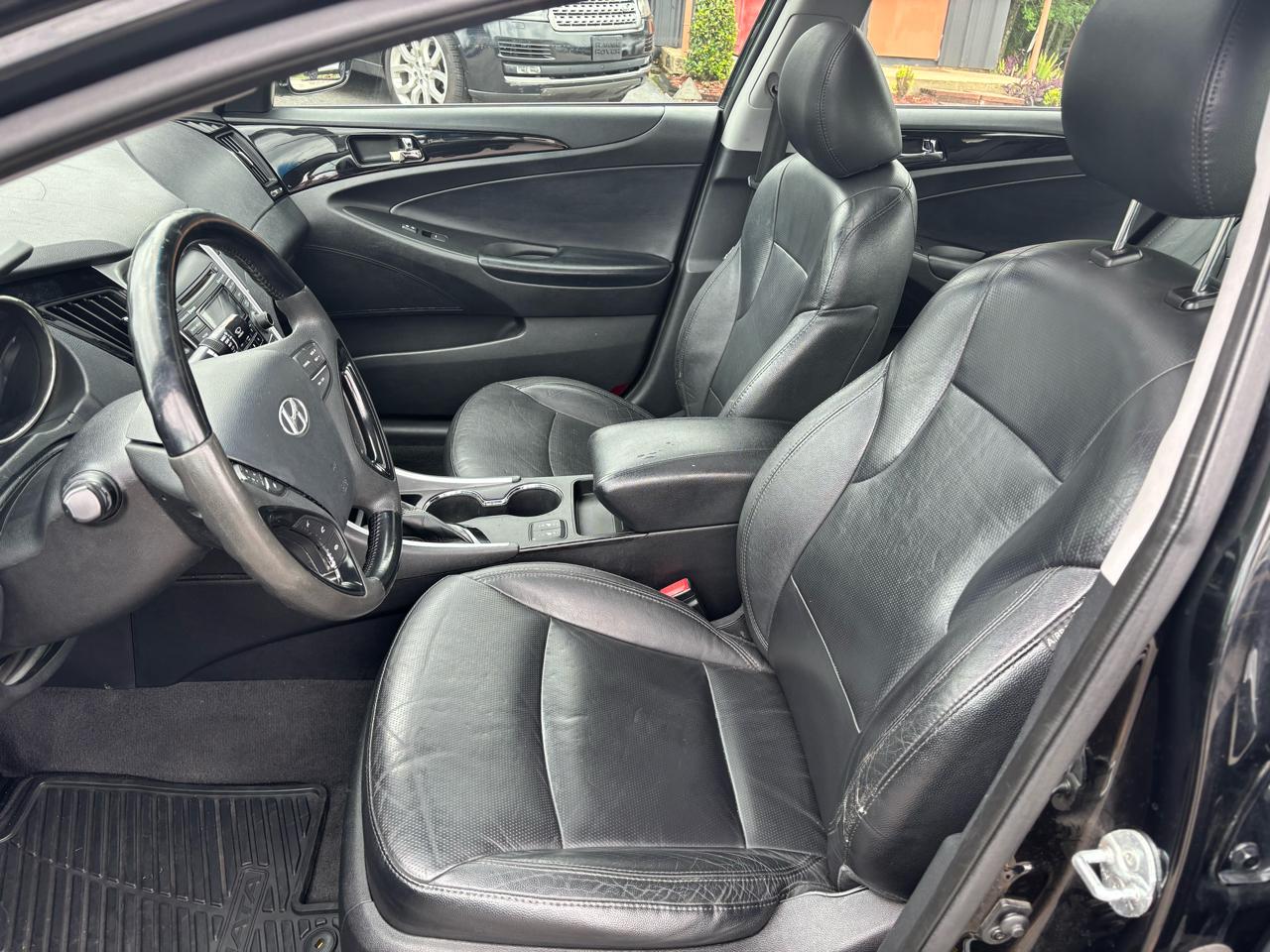 Hyundai Sonata 4dr Sdn 2.4L Auto Limited PZEV 2013