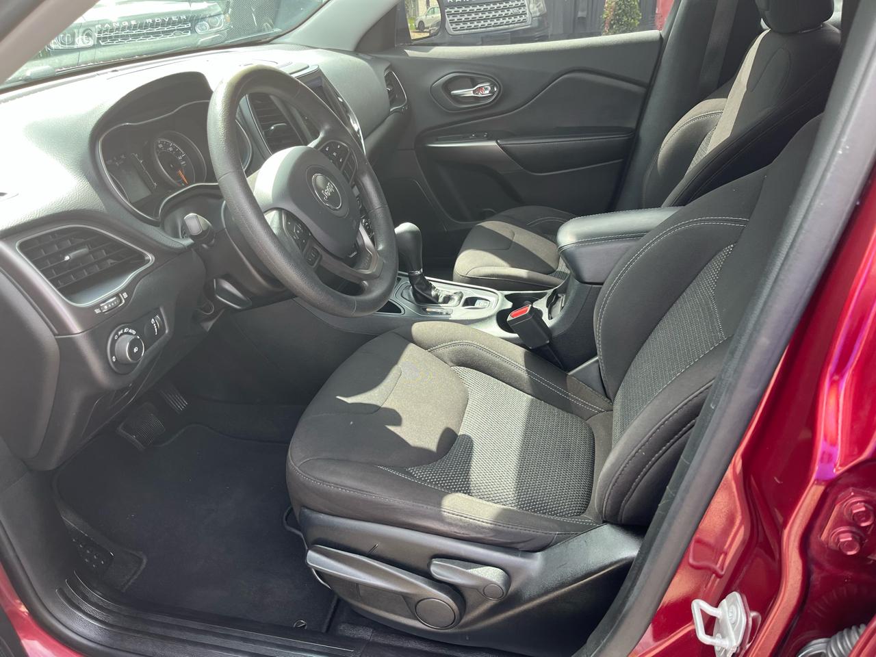 Jeep Cherokee Latitude FWD 2019