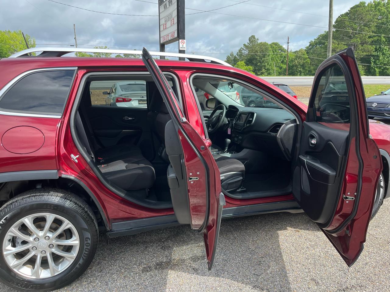 Jeep Cherokee Latitude FWD 2019