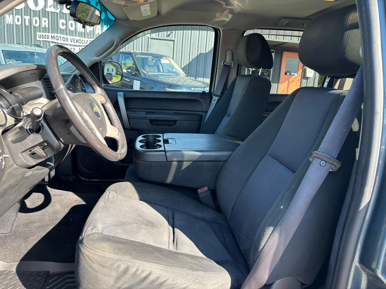 Chevrolet Silverado 1500 4WD Crew Cab 143.5" LT 2011