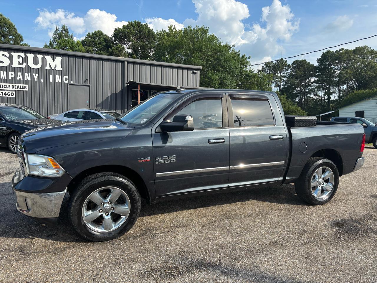 RAM 1500 4WD Crew Cab 140.5" Big Horn 2015